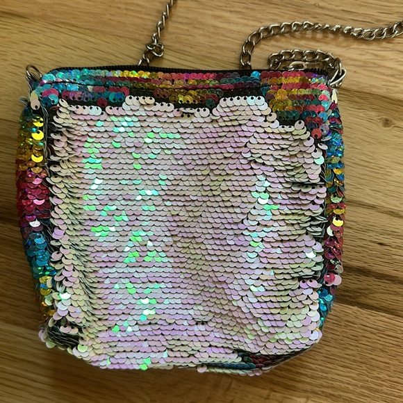 Color changing sequins bag. - Picture 2 of 3